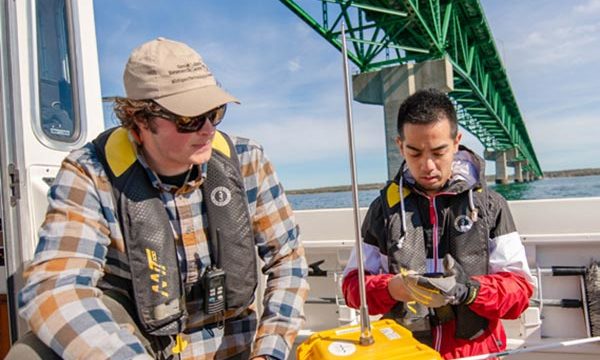 MTU student Hayden Henderson and CODAR engineer Mike Garcia test the HF Radar in 2020.
