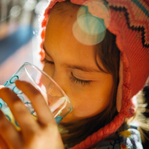 kid_drinking_water_web_2800 - Copy - Copy